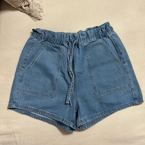 Wishlist High Waist Denim Blue Shorts - Picture 3 of 6